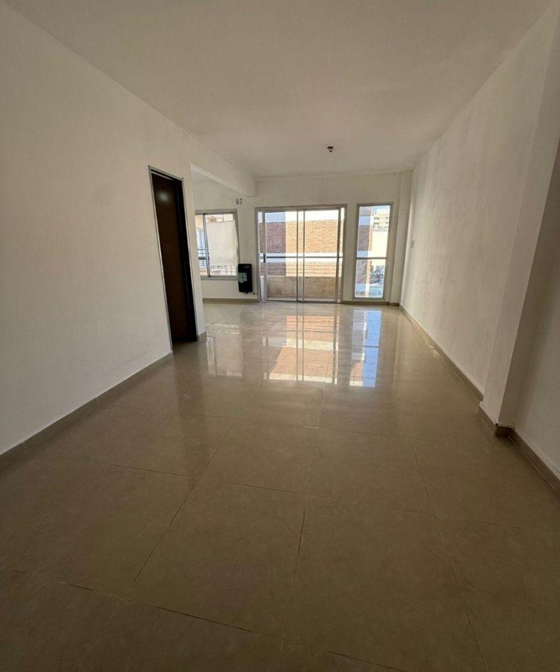 Alquiler Depto 1 Ambiente y medio En Moron