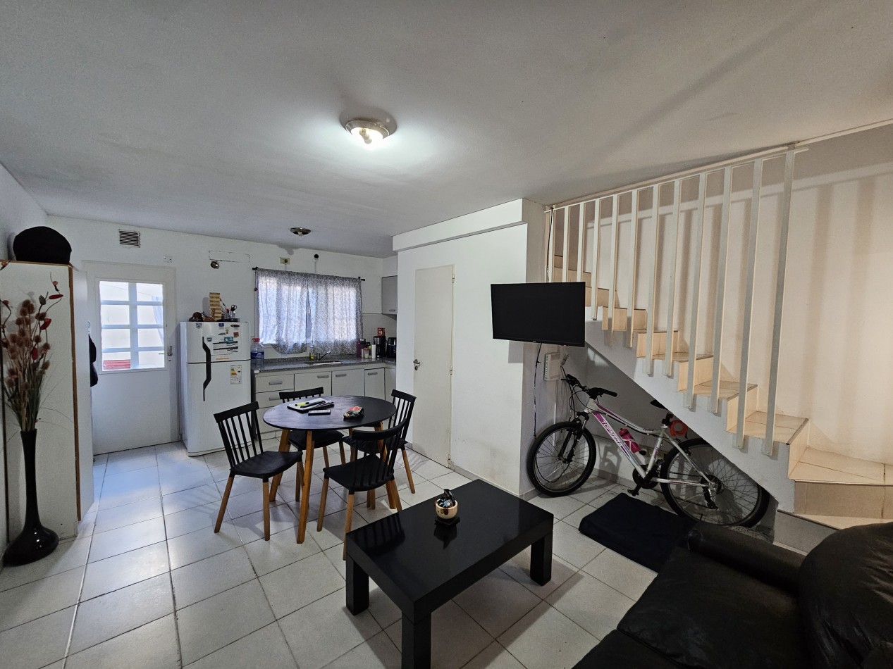 Duplex 2 AMBIENTES en Castelar Norte Apto Credito