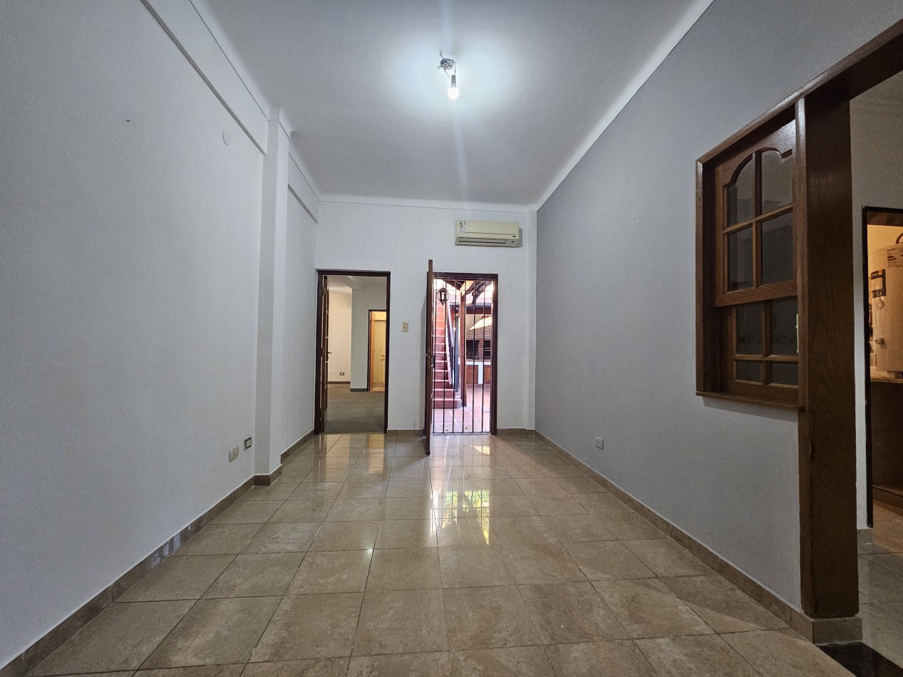 Chalet 4 Ambiente En Zona Residencial de Castelar Norte