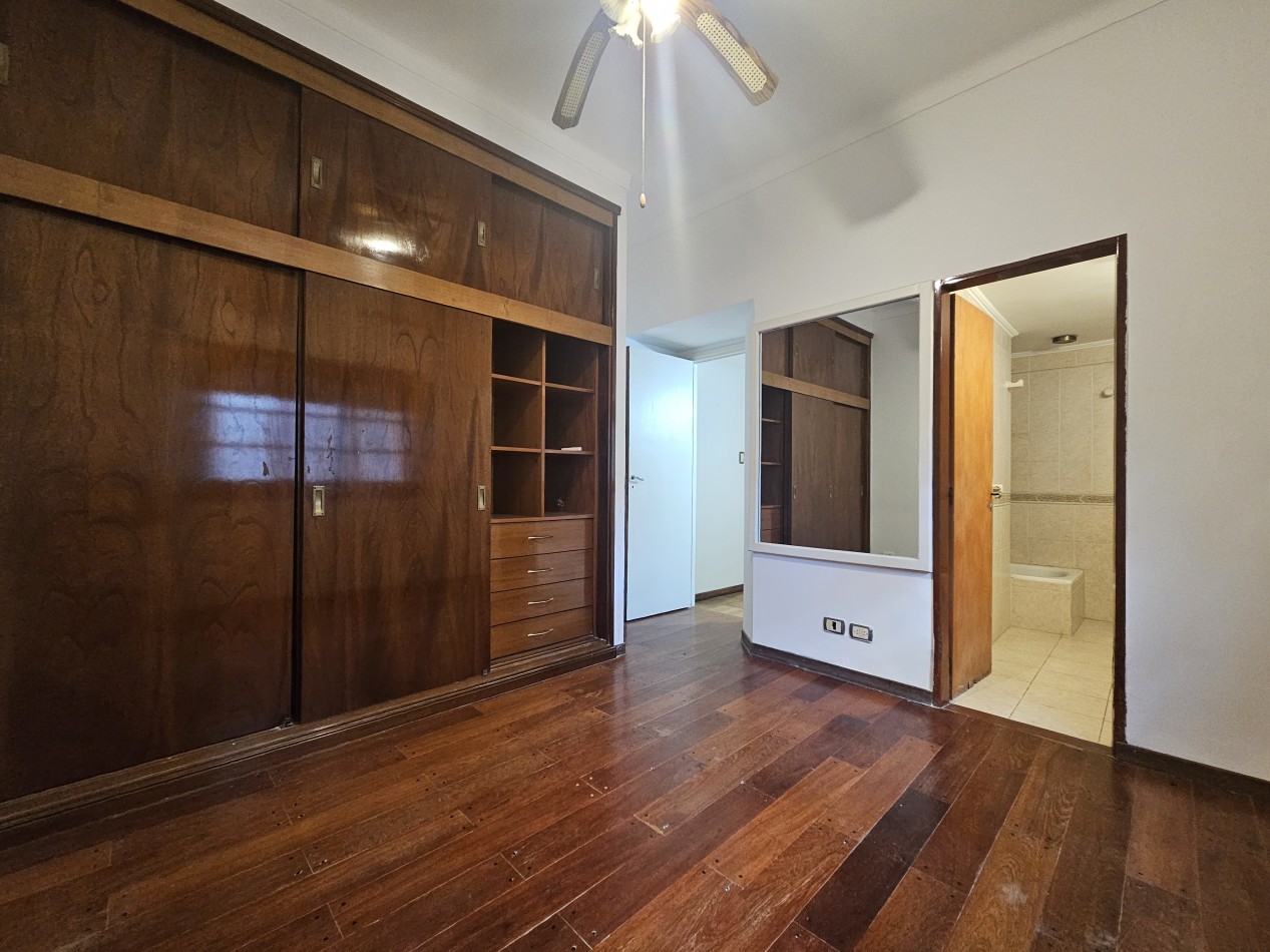 Chalet 4 Ambiente En Zona Residencial de Castelar Norte
