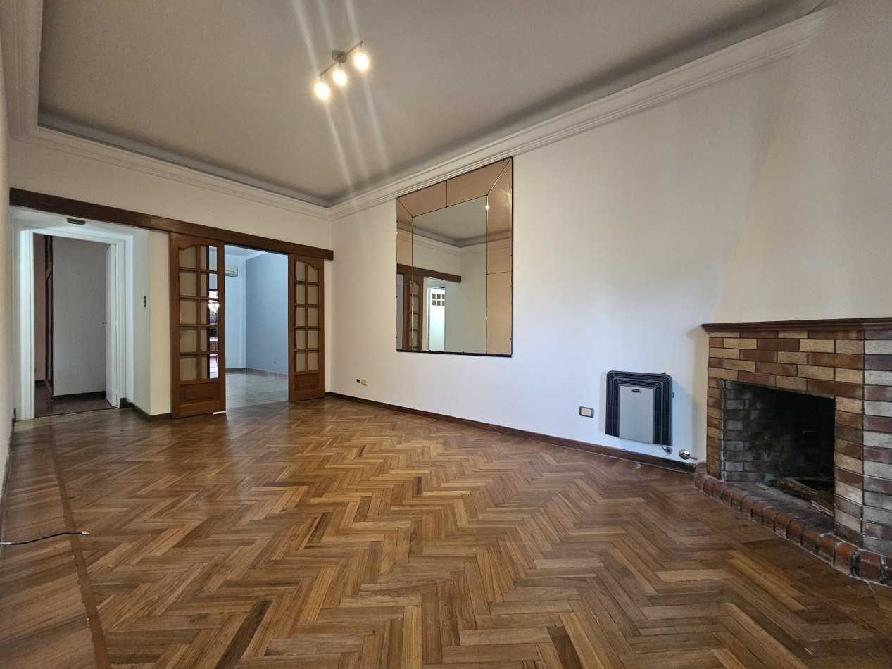 Chalet 4 Ambiente En Zona Residencial de Castelar Norte