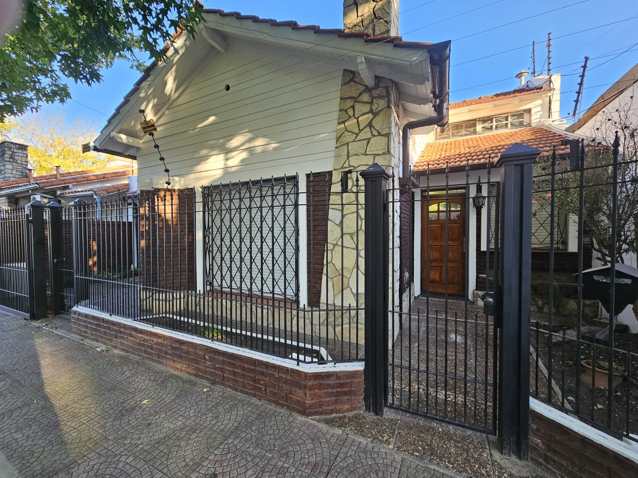 Chalet 4 Ambiente En Zona Residencial de Castelar Norte