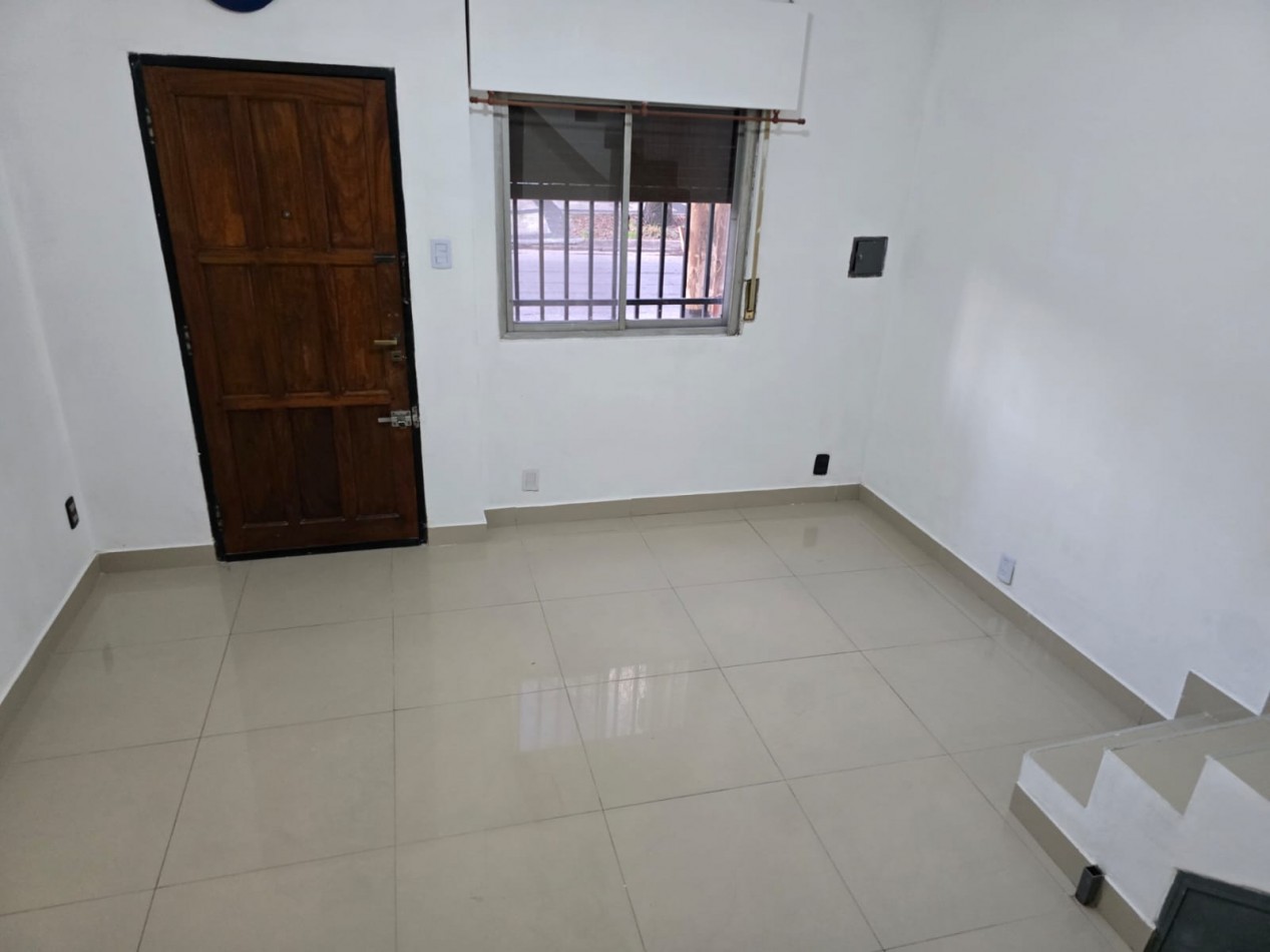 Duplex 3 Ambientes En Castelar Norte Apto Credito