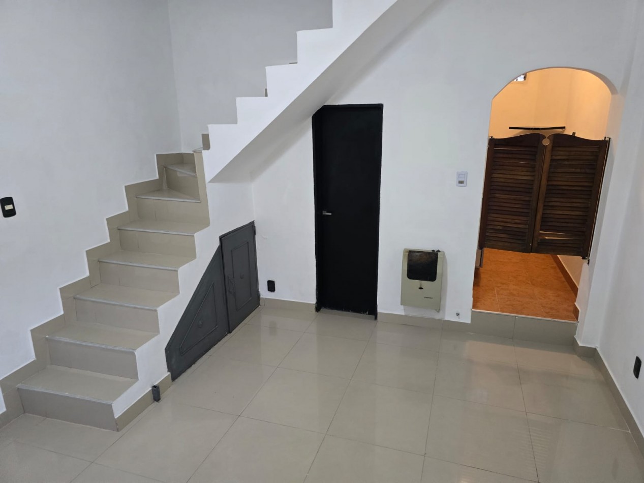 Duplex 3 Ambientes En Castelar Norte Apto Credito