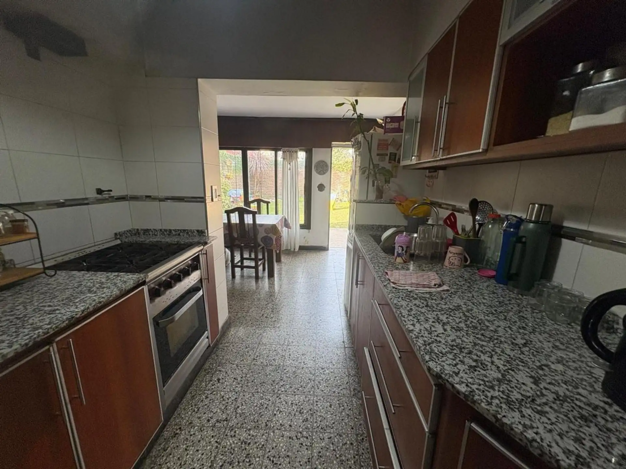 Chalet 4 Ambientes en Castelar Sur