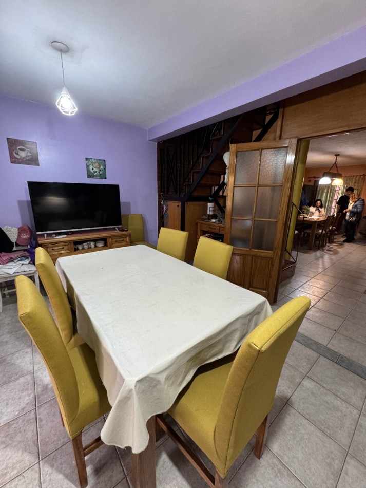 Chalet 5 Ambientes Con Parque en Castelar Norte