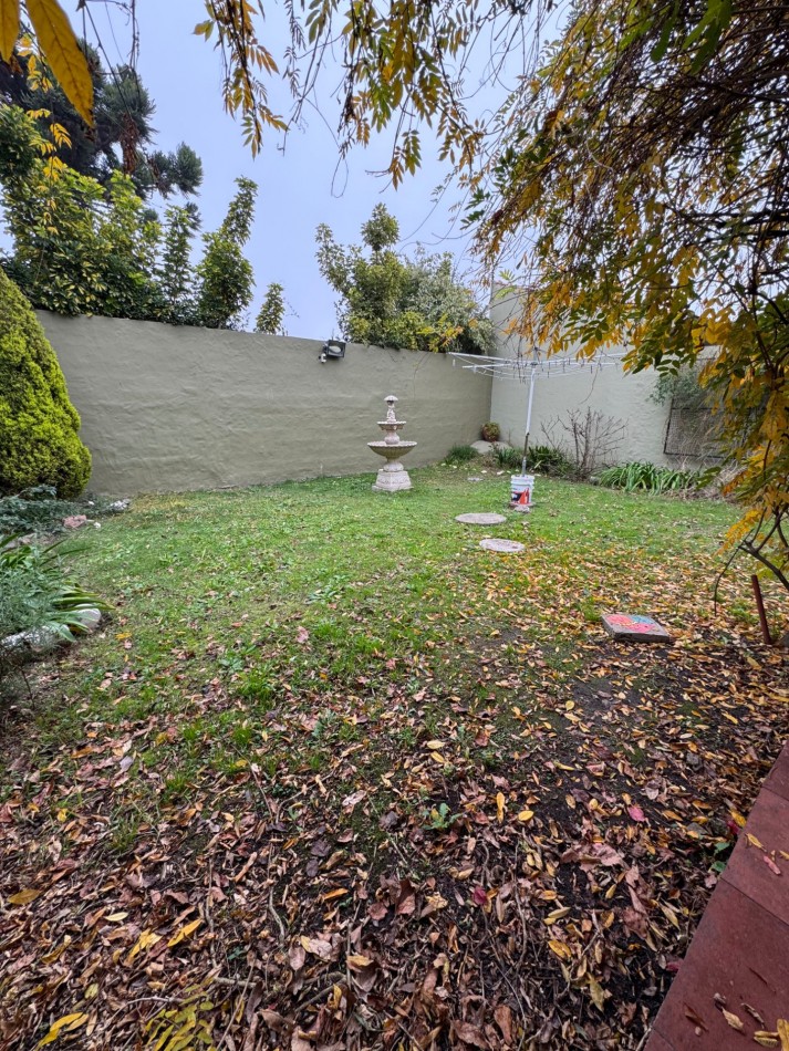 Chalet 5 Ambientes Con Parque en Castelar Norte
