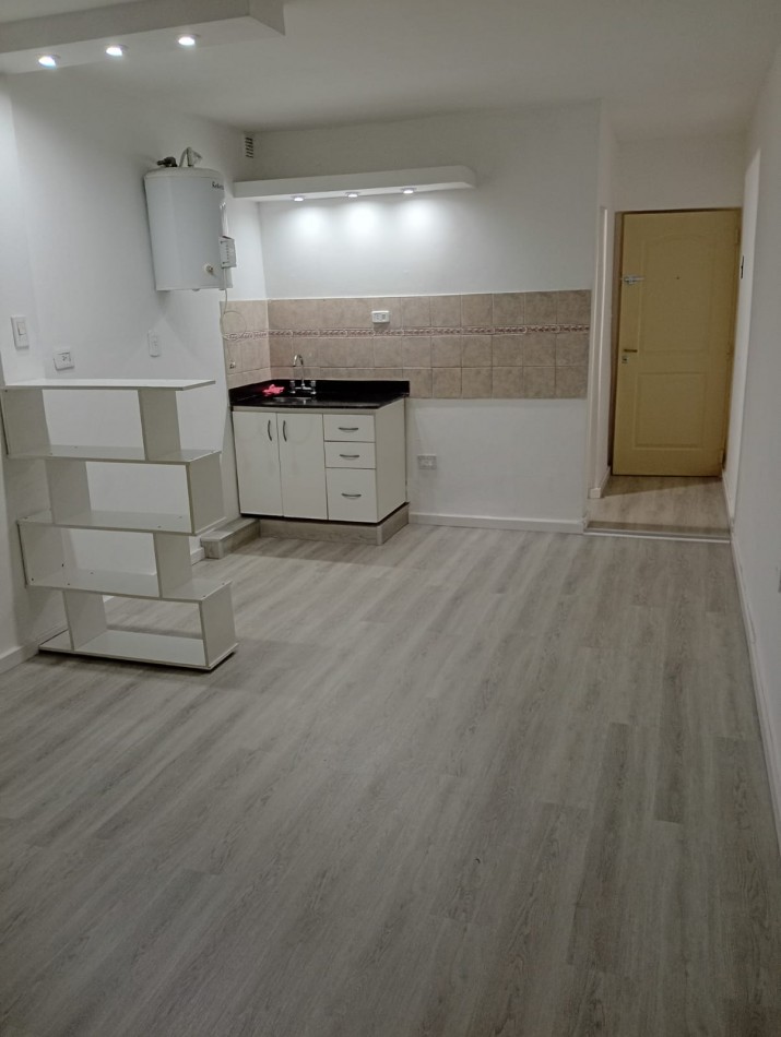 Venta de Departamento Monoambiente en Villa Tesei, Hurlingham