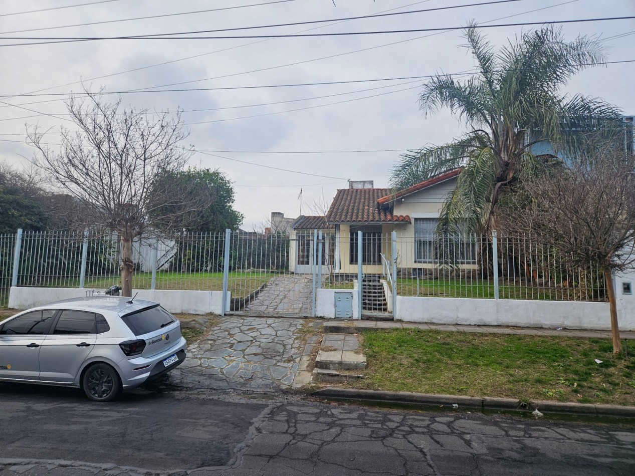 Casa Tipo Chalet 3 Ambientes En Lote Propio EN Moron Norte