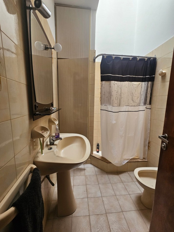 Casa Tipo Chalet 3 Ambientes En Lote Propio EN Moron Norte