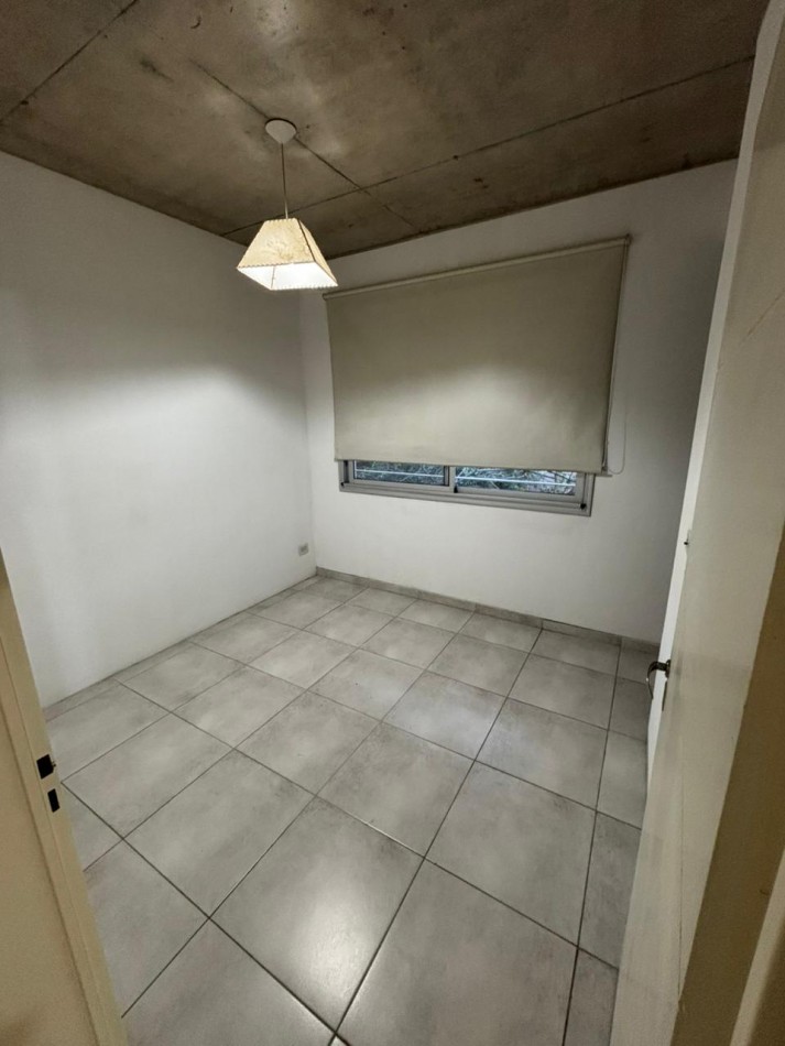 Alquiler Departamento De Categoria 2 Ambientes En Castelar Norte