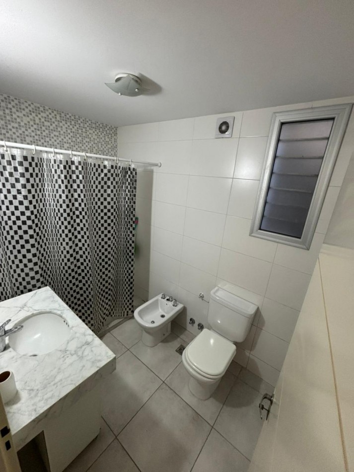 Alquiler Departamento De Categoria 2 Ambientes En Castelar Norte