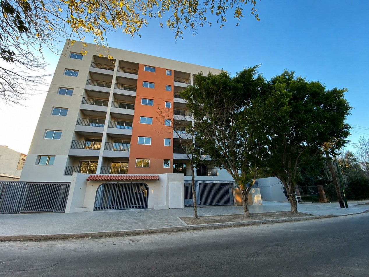 Depto 2 Amb a Estrenar C/Cochera En Ituzaingo Norte