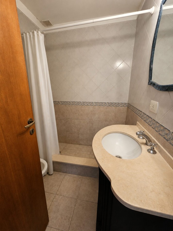 Triplex 4 Amb con Parque y Cochera en Ituzaingo Apto Credito Hipotecario