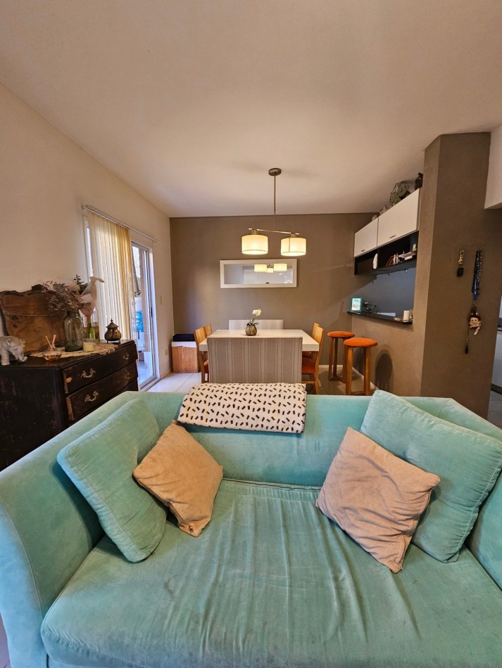 Triplex 4 Amb En Ituzaingo Norte Apto Credito Hipotecario