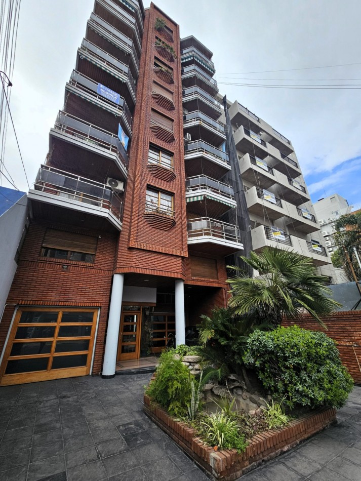 Espectacular Piso de 3 Ambientes C/Cochera en Moron Sur Apto Credito Hipotecario