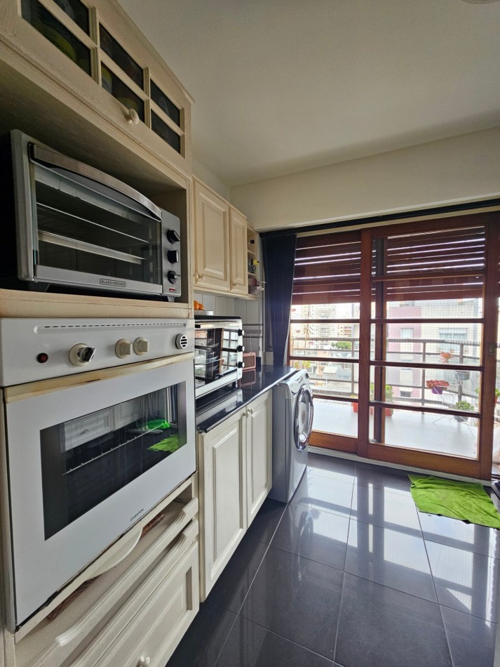 Espectacular Piso de 3 Ambientes C/Cochera en Moron Sur Apto Credito Hipotecario