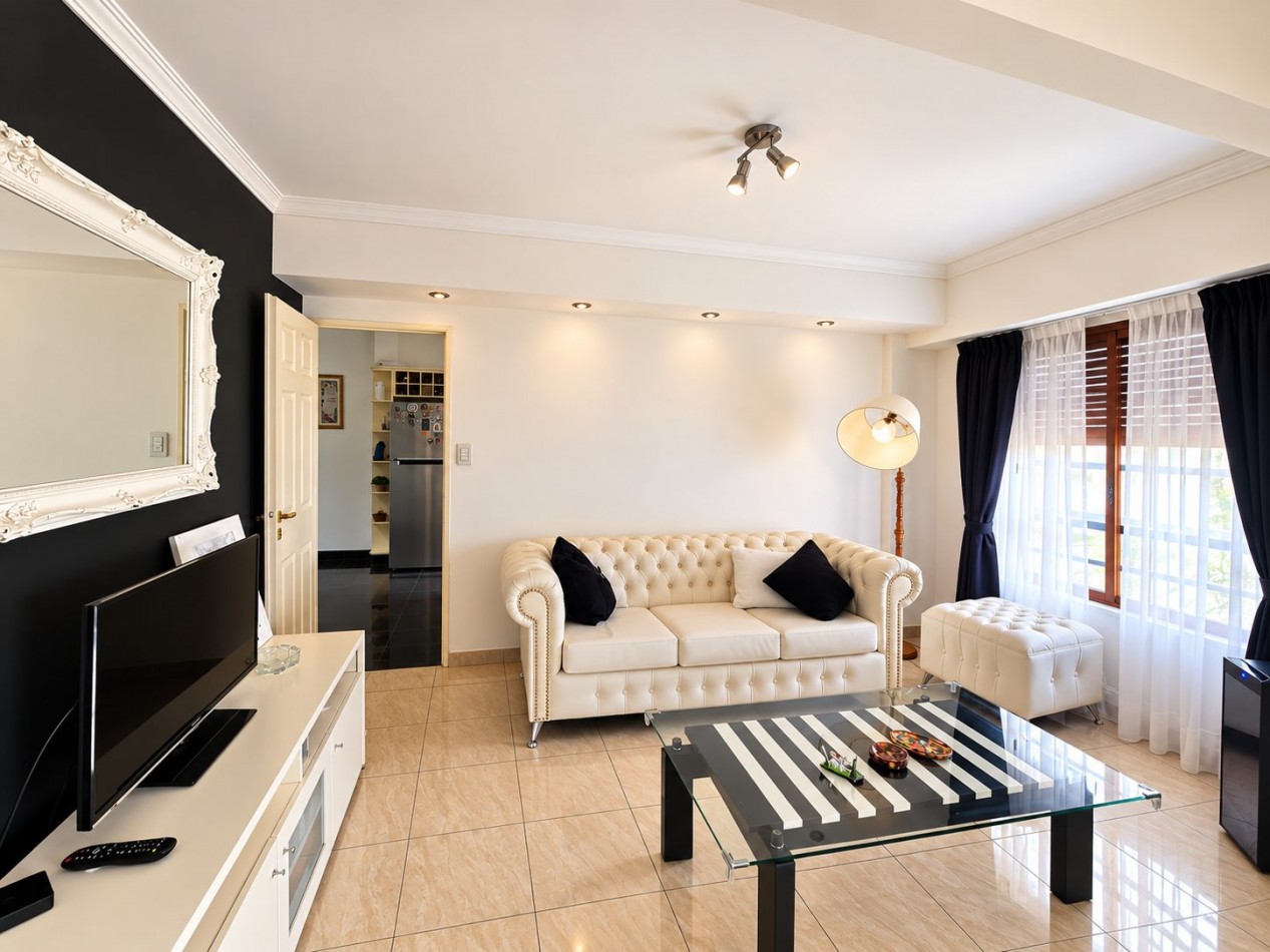 Venta Piso Exclusivo 3 Ambientes con Cochera - Moron Sur - Apto Credito Hipotecario