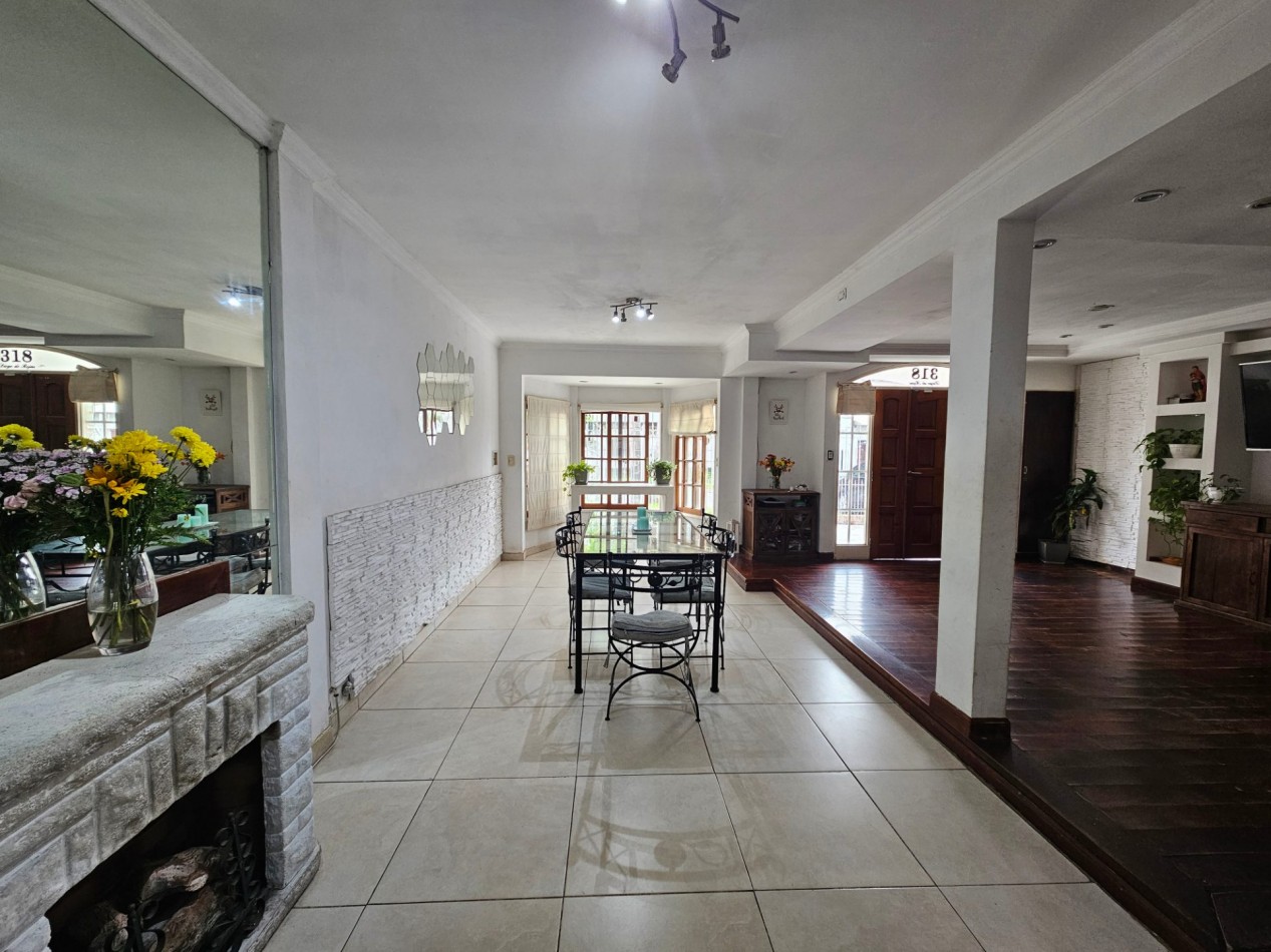 Chalet 5 Amb C/Piscina y Cochera en Ituzaingo Norte