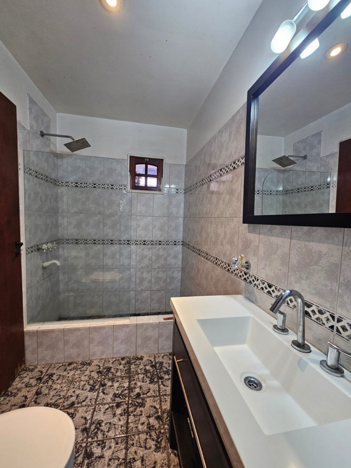 Chalet 5 Amb C/Piscina y Cochera en Ituzaingo Norte
