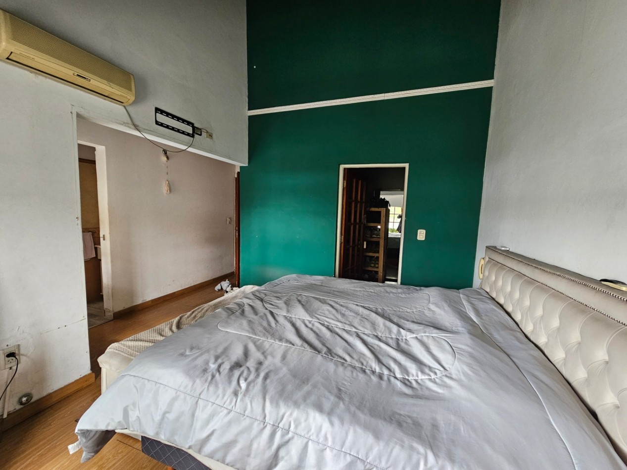 Chalet 5 Amb C/Piscina y Cochera en Ituzaingo Norte
