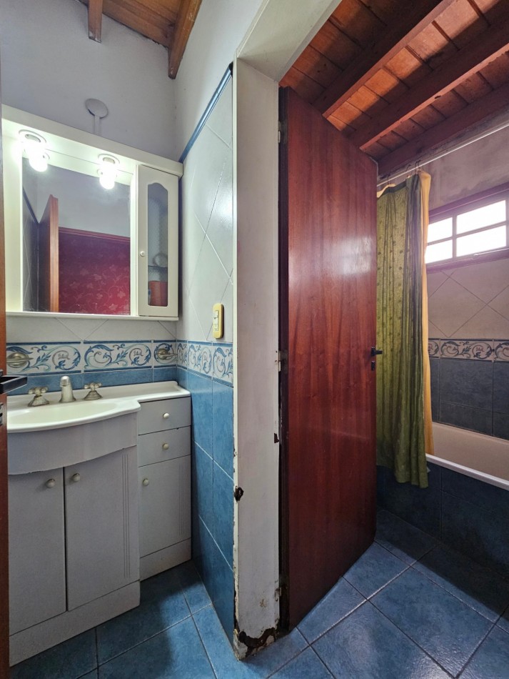 Chalet 5 Amb C/Piscina y Cochera en Ituzaingo Norte