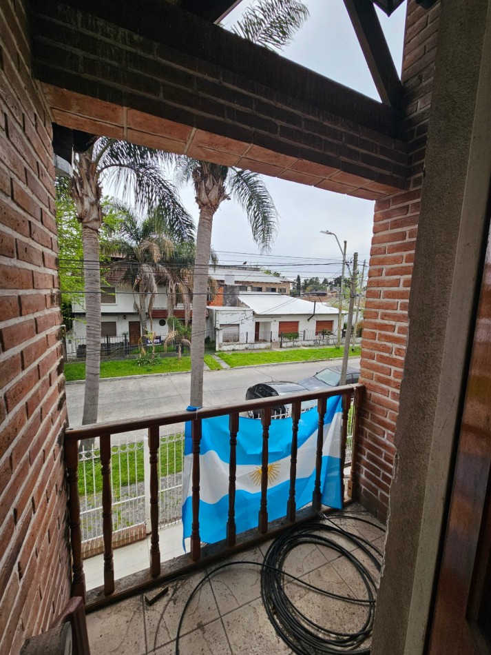 Chalet 5 Amb C/Piscina y Cochera en Ituzaingo Norte