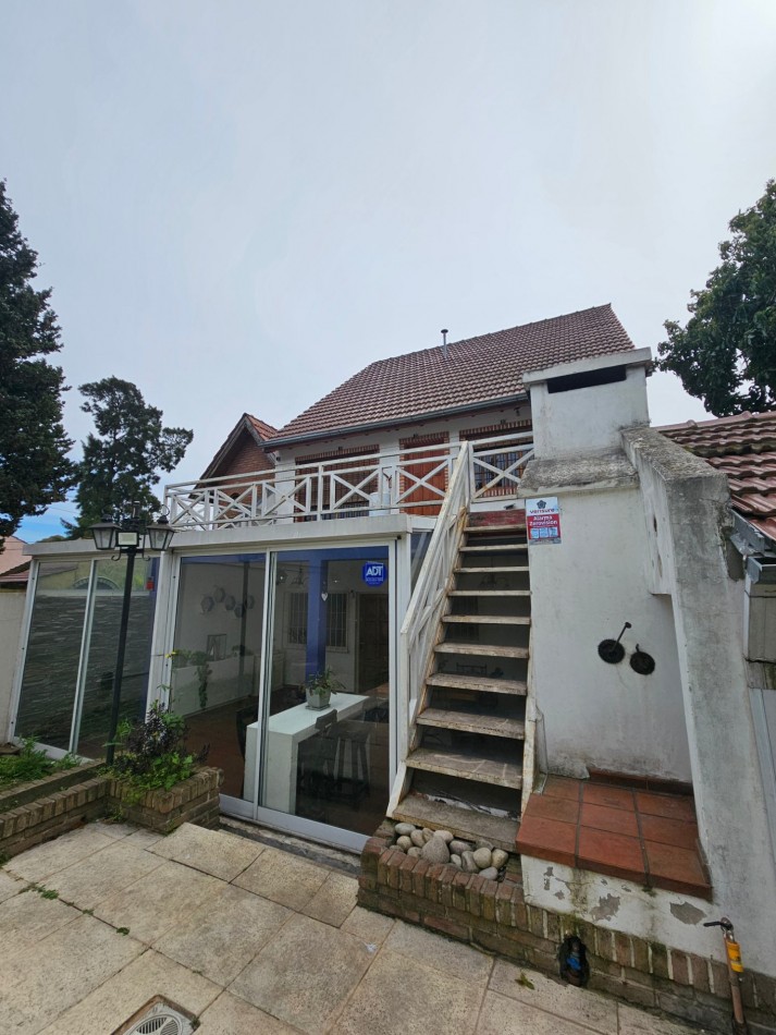 Chalet 5 Amb C/Piscina y Cochera en Ituzaingo Norte