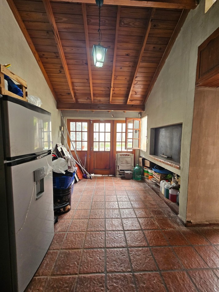 Chalet 5 Amb C/Piscina y Cochera en Ituzaingo Norte