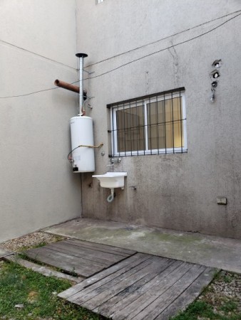 Duplex 2 AMBIENTES en Castelar Norte Apto Credito
