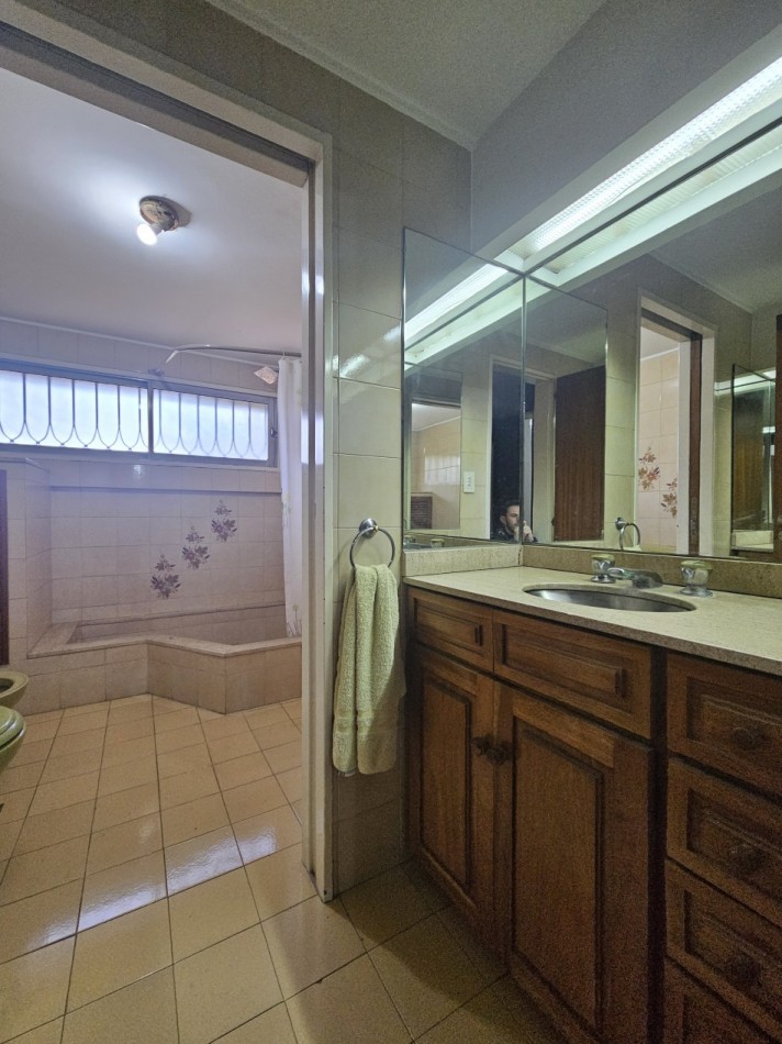 Chalet 4 Amb en Zona Residencial Castelar Norte Apto Credito