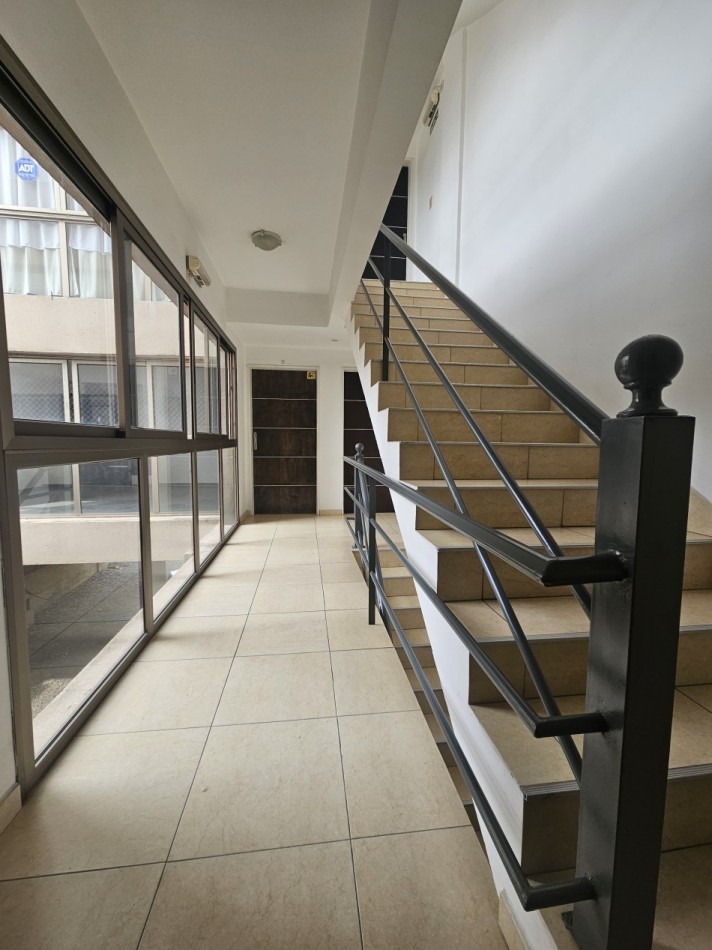 Alquiler Monoambiente En Castelar Centro