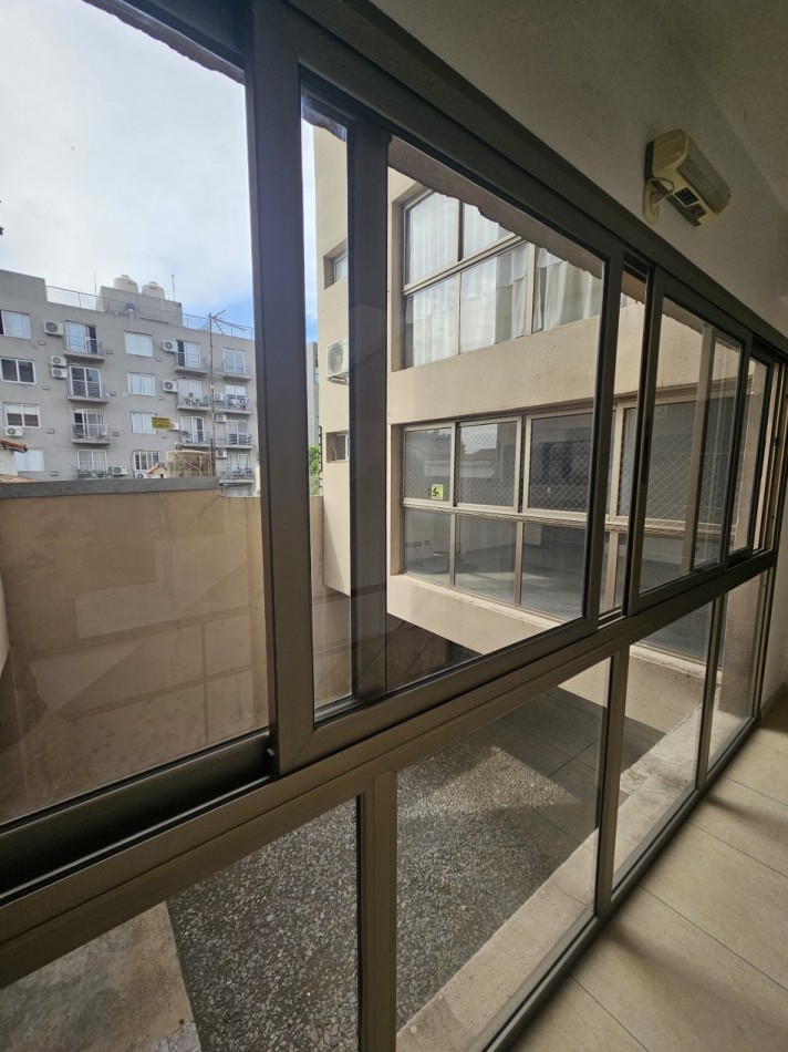 Alquiler Monoambiente En Castelar Centro