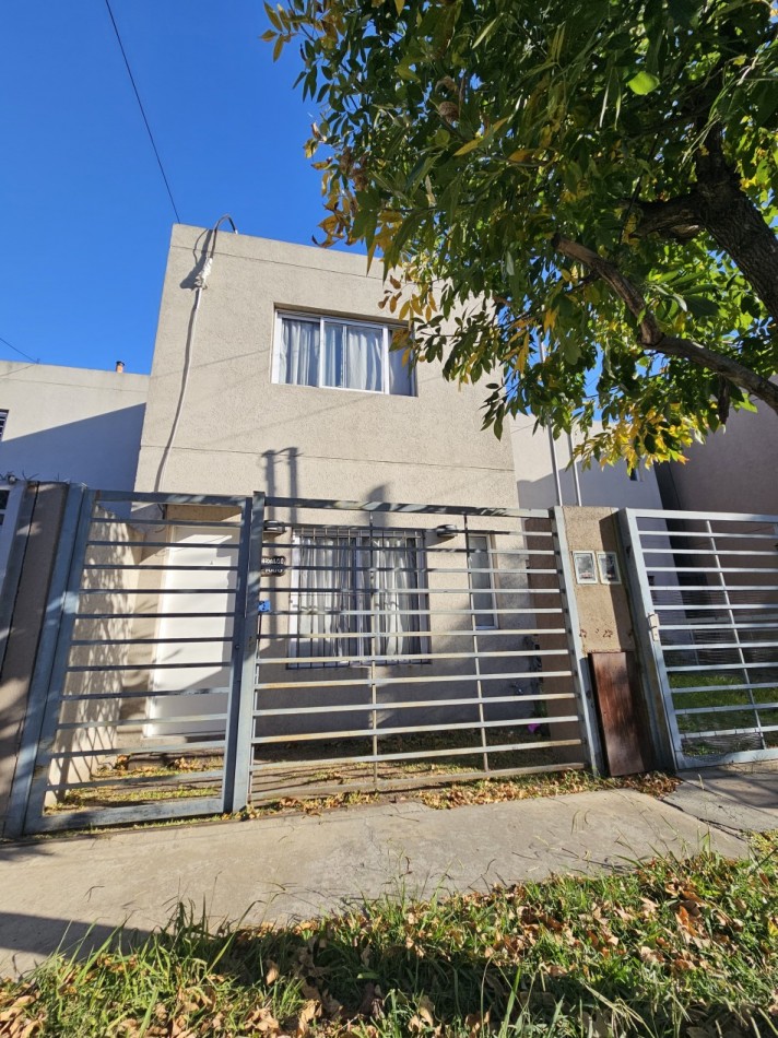 Duplex 2 AMBIENTES en Castelar Norte Apto Credito