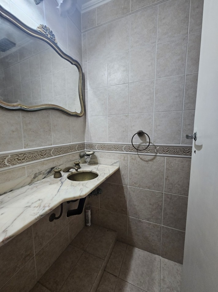 Chalet 4 Ambiente En Zona Residencial de Castelar Norte