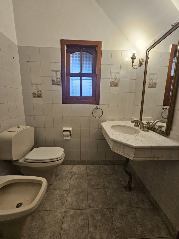 Chalet 4 Ambiente En Zona Residencial de Castelar Norte