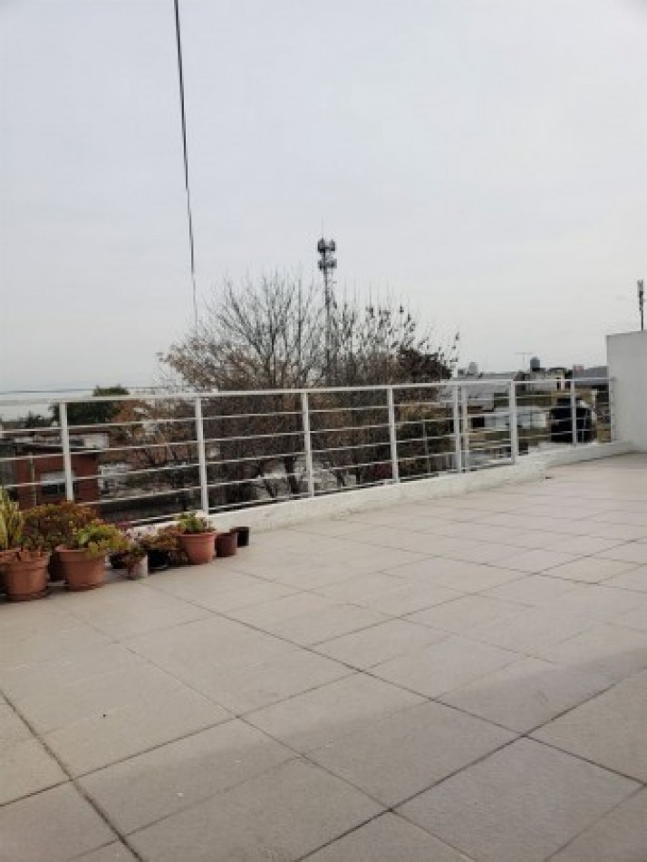 Venta De Departamentos De Categoria 2 Ambientes En Castelar Norte