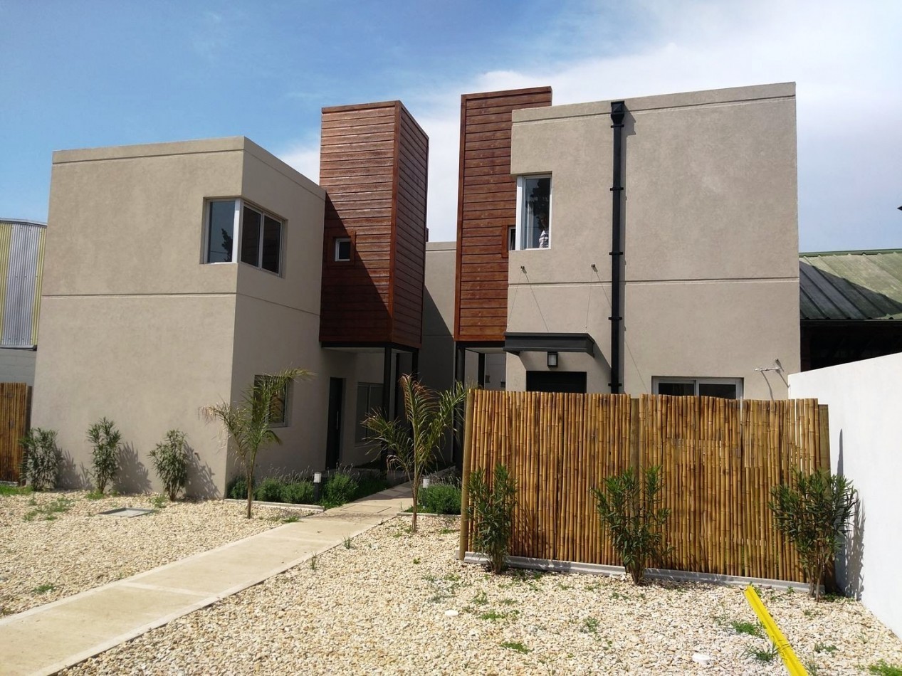 Duplex 3 Ambientes con Jardin y Cochera - Ituzaingo Norte