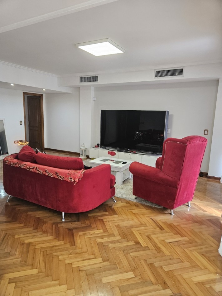 Alquiler Piso de 5 Ambientes C/Cochera en el Centro de Castelar Norte