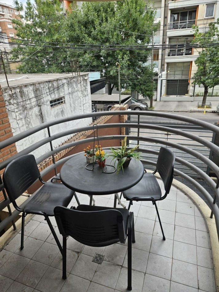Alquiler Piso de 5 Ambientes C/Cochera en el Centro de Castelar Norte