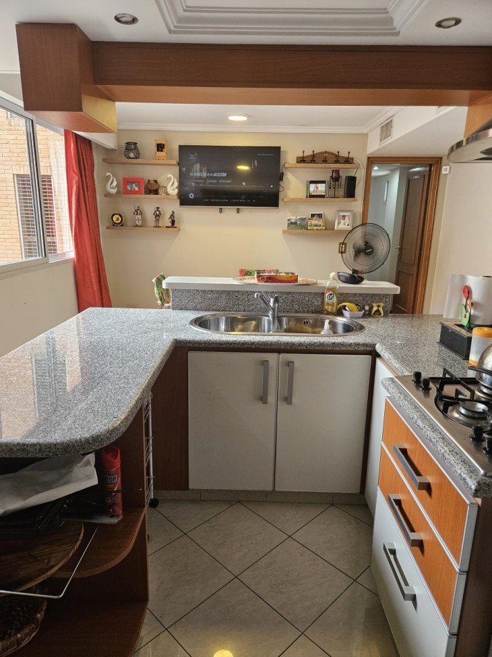 Alquiler Piso de 5 Ambientes C/Cochera en el Centro de Castelar Norte
