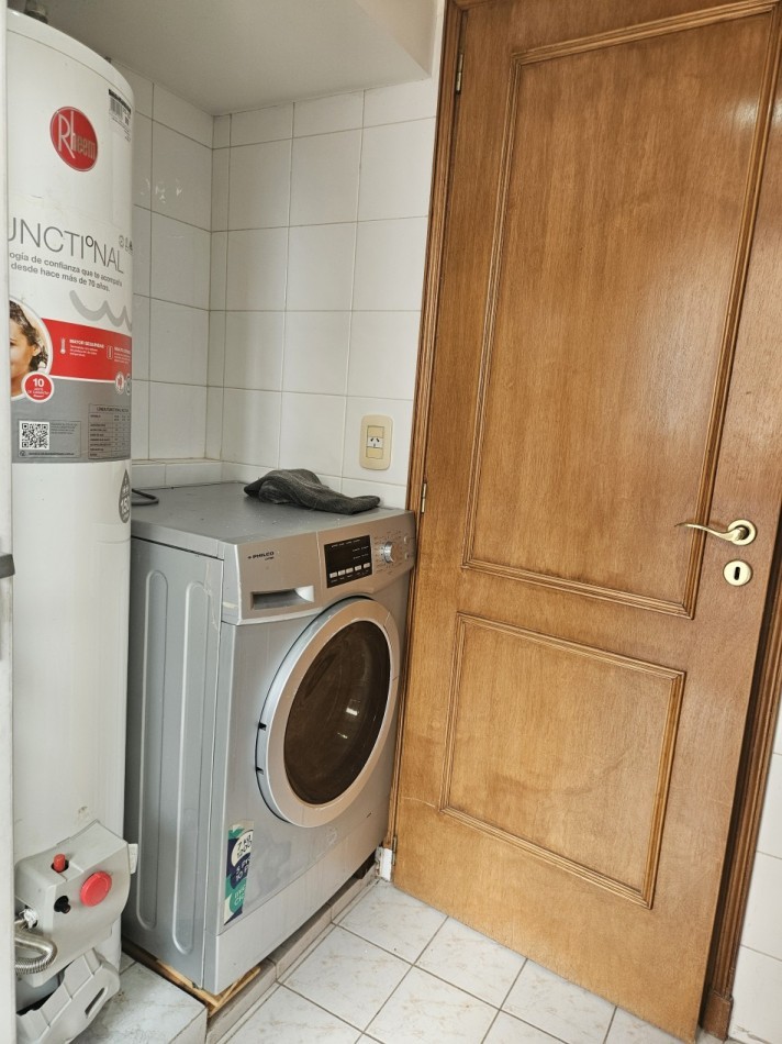 Alquiler Piso de 5 Ambientes C/Cochera en el Centro de Castelar Norte