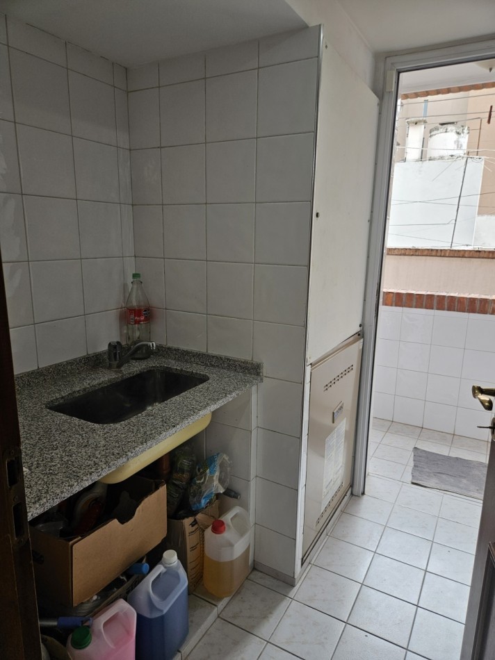 Alquiler Piso de 5 Ambientes C/Cochera en el Centro de Castelar Norte