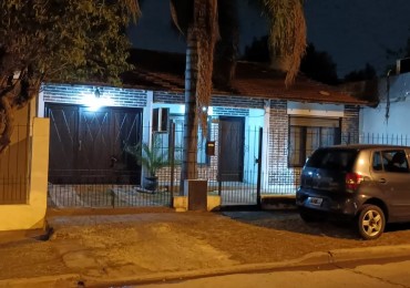 Casa 3 Ambientes En Castelar Norte