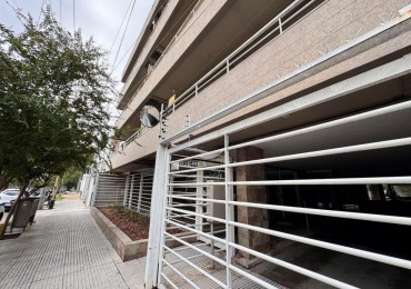 Depto 2 Amb C/Cochera y Amplio Balcon En Castelar Norte Centro Apto Credito
