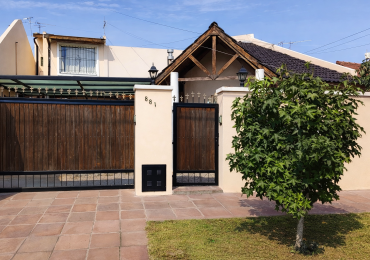 Hermoso Chalet 9 Ambientes en Ituzaingo Norte