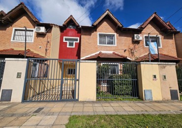 Triplex 4 Amb con Parque y Cochera en Ituzaingo Apto Credito Hipotecario