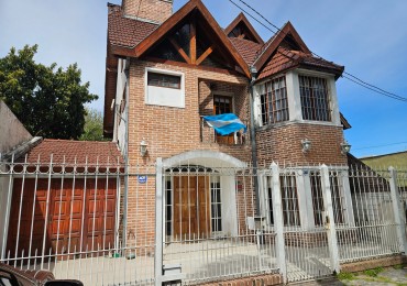 Chalet 5 Amb C/Piscina y Cochera en Ituzaingo Norte